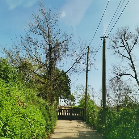 La Planque De L'eclusier