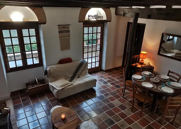 La Planque De L'eclusier