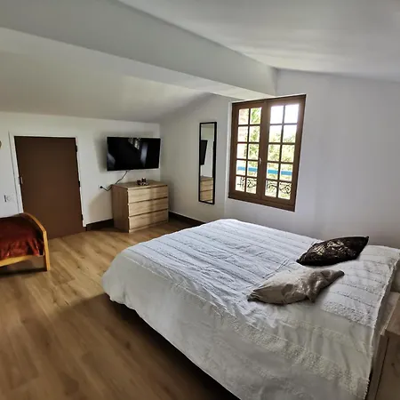 La Planque De L'éclusier